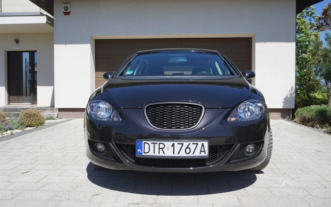 Seat Leon cena 12900 przebieg: 207000, rok produkcji 2005 z Żarów małe 379